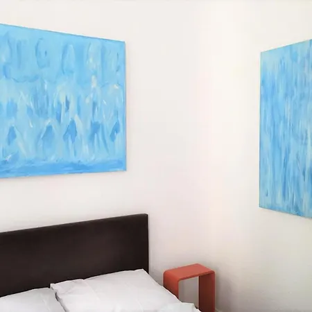 Tom's Otel 3*