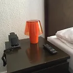 Tom's Hotel 3*